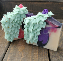 Load image into Gallery viewer, Black Raspberry Vanilla Artisanal Soap