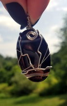 Load image into Gallery viewer, Black and White Agate Pendant - Willowisp Apothecary 